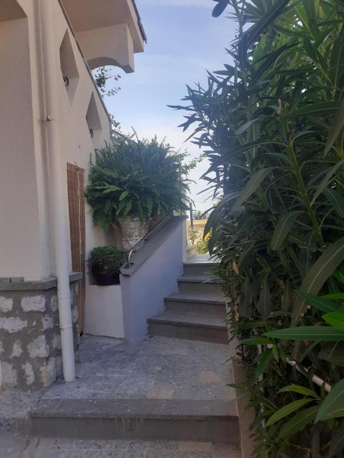 Bressa De Ma Affittacamere, Room & Breakfast Pietra Ligure Eksteriør bilde