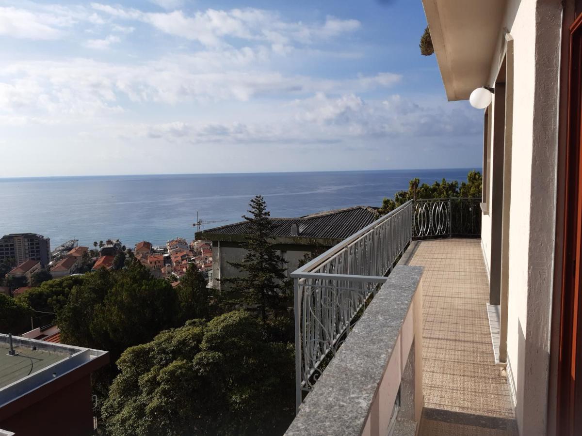Bressa De Ma Affittacamere, Room & Breakfast Pietra Ligure Eksteriør bilde