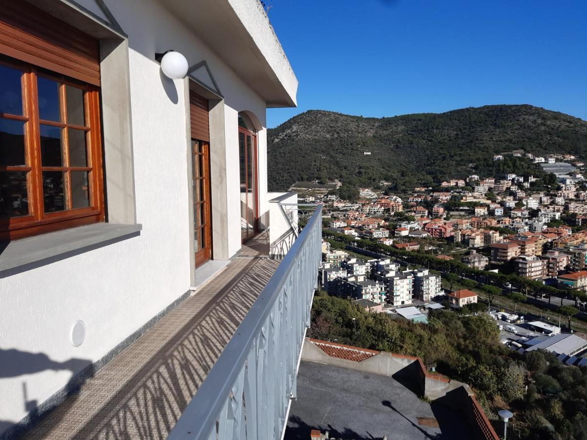 Bressa De Ma Affittacamere, Room & Breakfast Pietra Ligure Eksteriør bilde