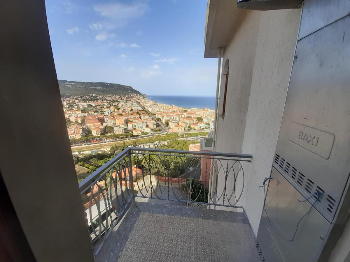 Bressa De Ma Affittacamere, Room & Breakfast Pietra Ligure Eksteriør bilde