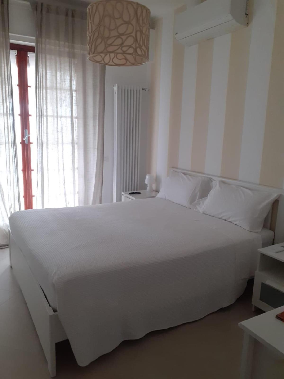 Bressa De Ma Affittacamere, Room & Breakfast Pietra Ligure Rom bilde